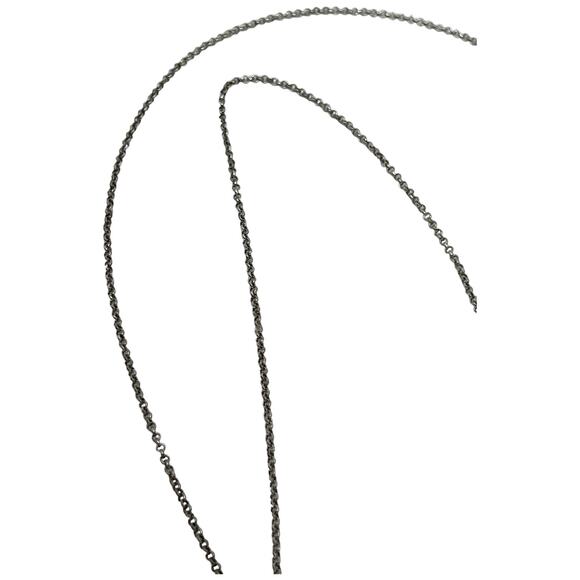 Elegant Silver Cutout Circular Pendant Necklace - Picture 5 of 6